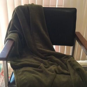 Green throw